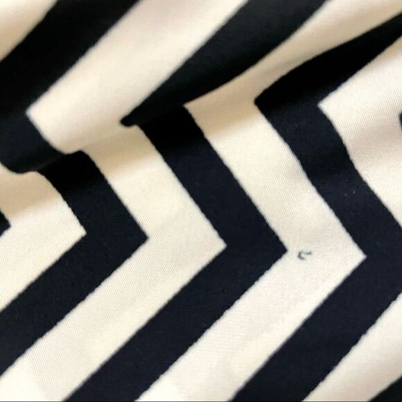 Chevron Dress Size Small 3/4 Sleeves Beige Black - Picture 8 of 8